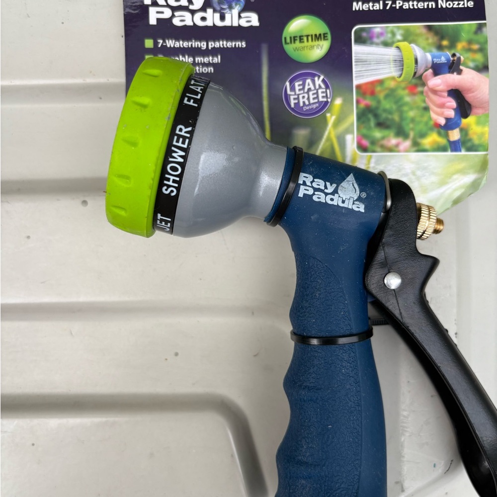 Blue and Green Metal 7-Pattern Nozzle